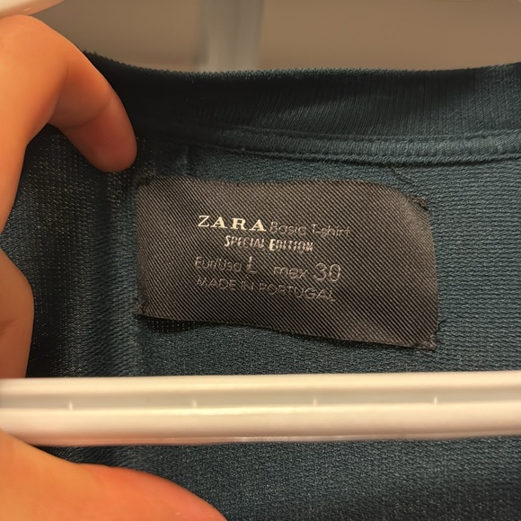 New Zara Basic Oil Green Butterfly T-Shirt - Size Large - Picture 2 of 2